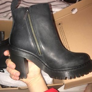 Doc Marten Magdalenas BRAND NEW WITH TAG